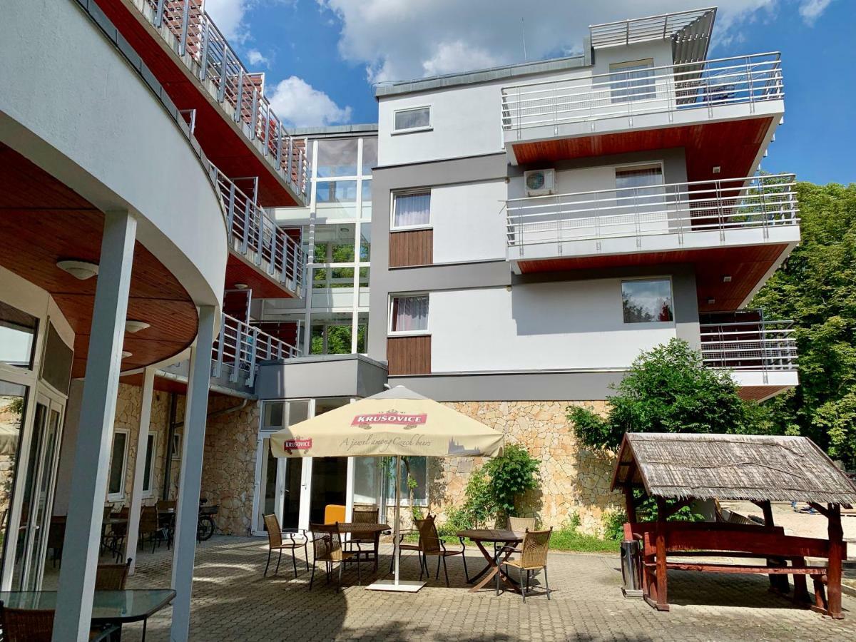 Hotel Well